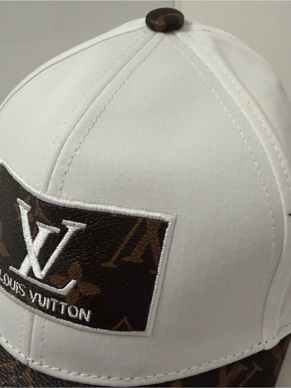 Louis Vuitton White & Brown Monogram Patch Cap - Picture 7 of 12
